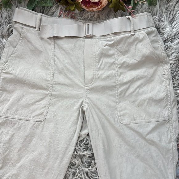 Athleta Trekkie Belted Khaki Utility Hiking Pants, 10 - Picture 6 of 12